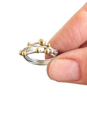 twin makes prsten od srebra sa kuglicama od mesinga